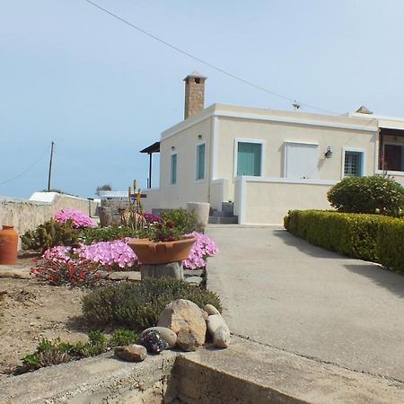 Villa De Viento Tripiti Exterior photo