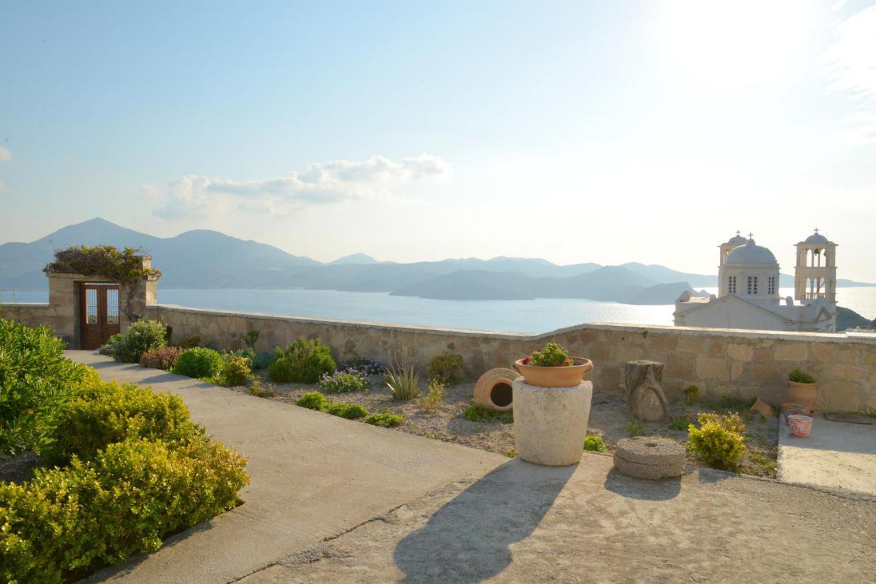 Villa De Viento Tripiti Exterior photo
